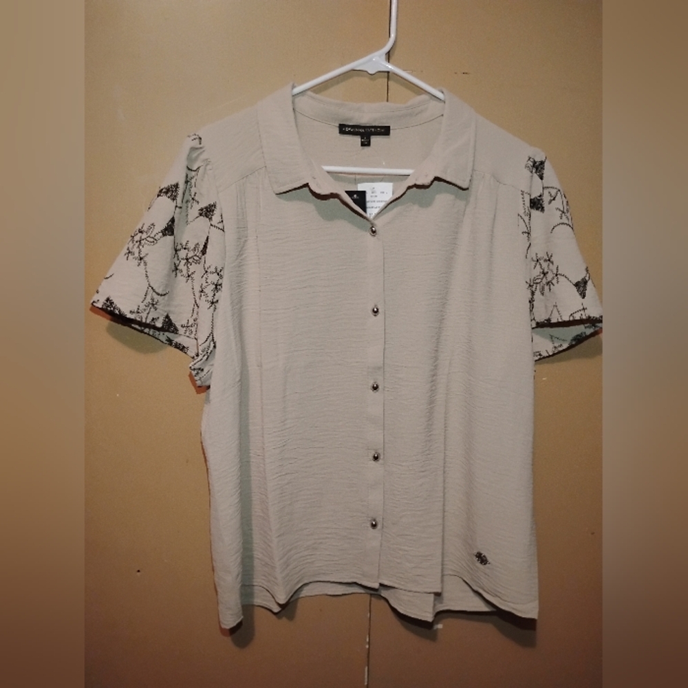 Light Tan Button-Down Large Shirt